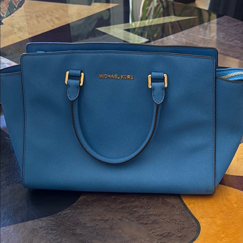 Michael Kors Beautiful Blue Selma Satchel with Gold Hardware
